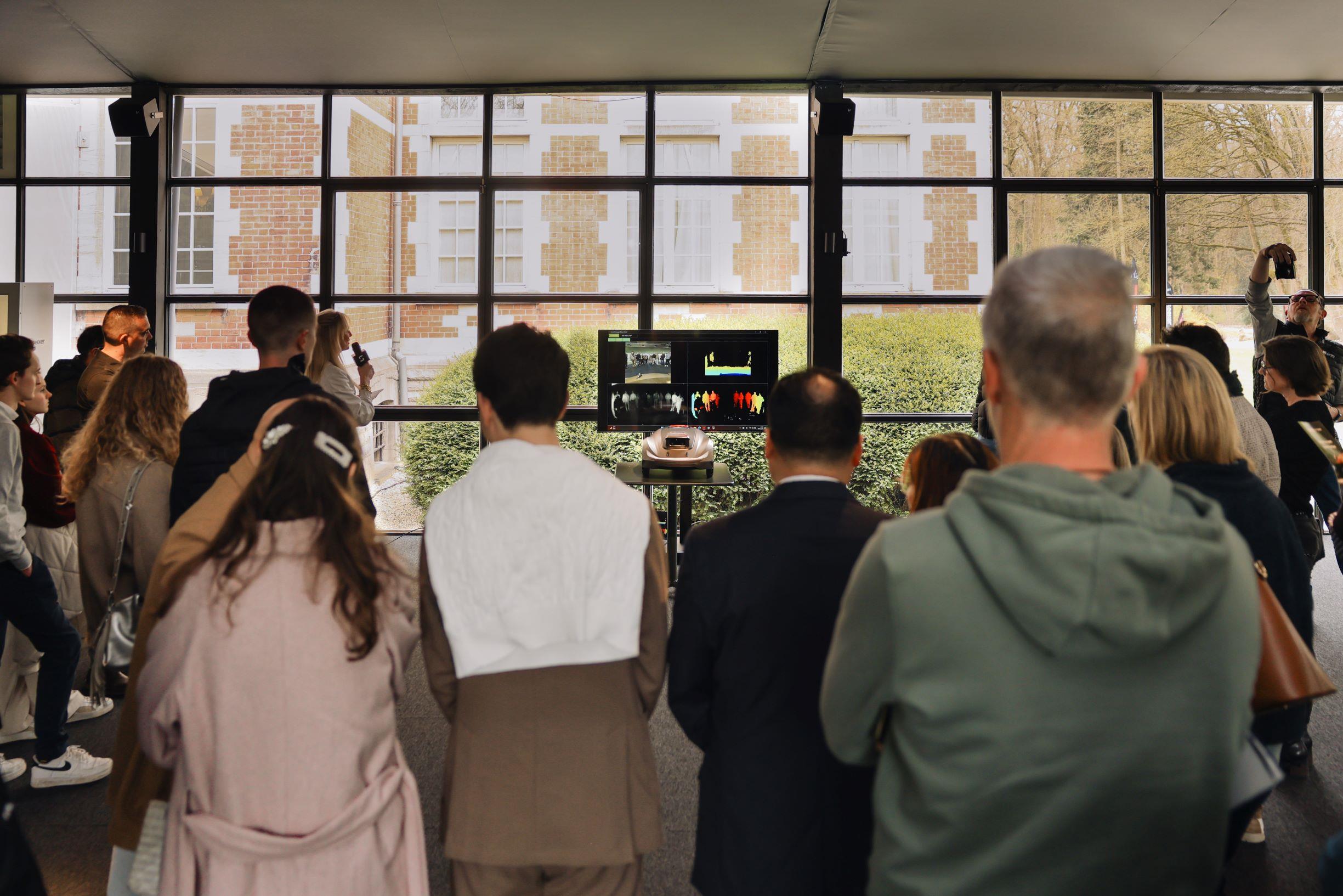 Sunseeker Robotics presenteert X Gen 2-serie in Brussel en brengt harmonie in de tuin tot leven